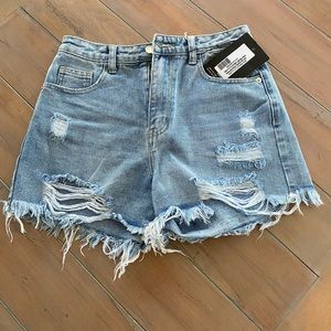 Pretty Little Thing Distressed Denim Shorts Sz4